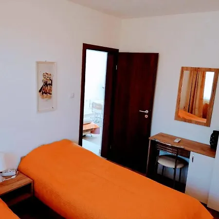 Apartament Elinor Budjaka *