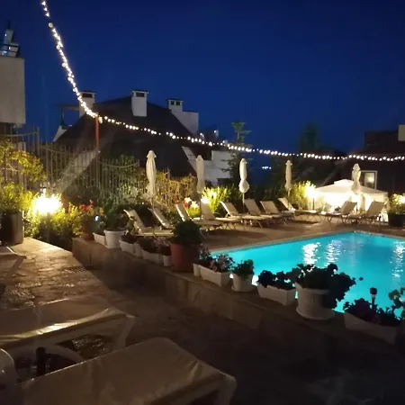 Elinor Budjaka Apartament *