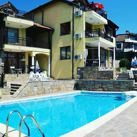 Elinor Budjaka * Sozopol