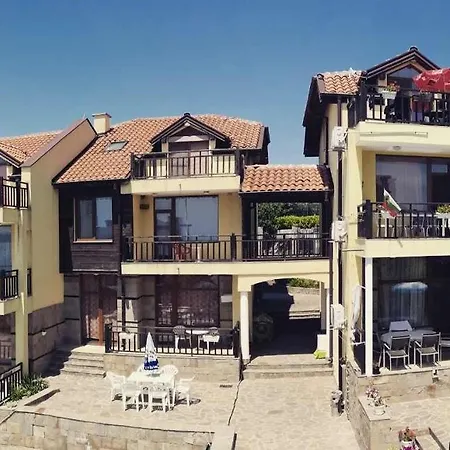 Elinor Budjaka Apartament *