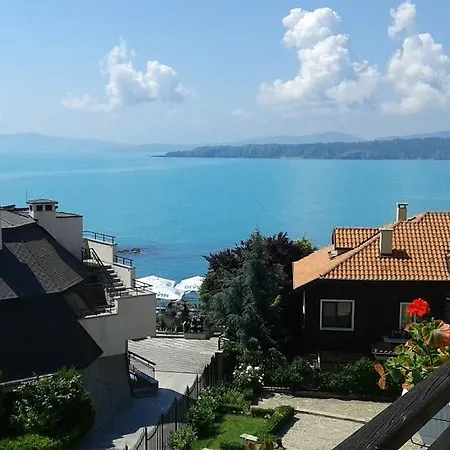 Elinor Budjaka Sozopol