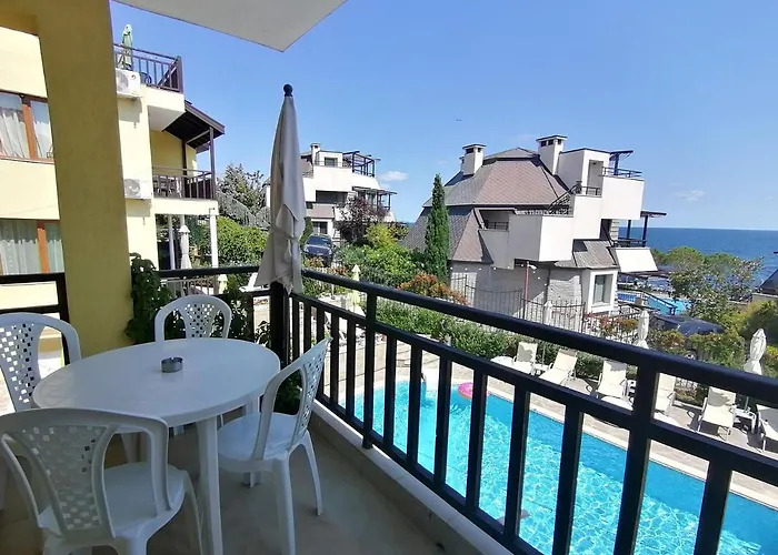 Elinor Budjaka * Sozopol