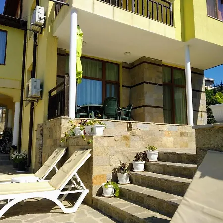 Apartament Elinor Budjaka *