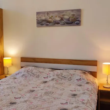 Elinor Budjaka Apartment
