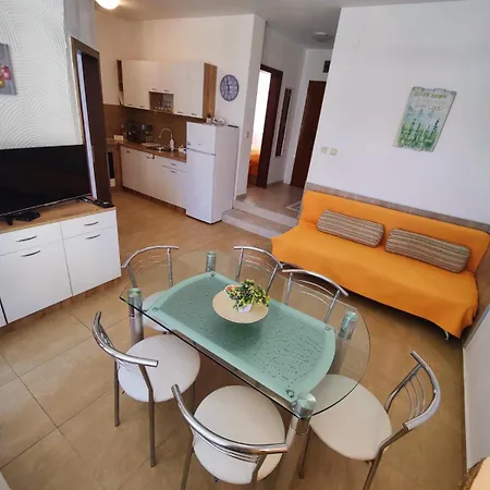 Apartment Elinor Budjaka Sosopol