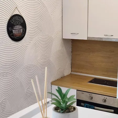 Elinor Budjaka Apartment *