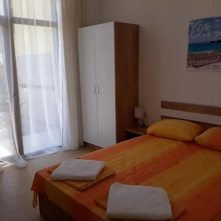 Elinor Budjaka * Sozopol