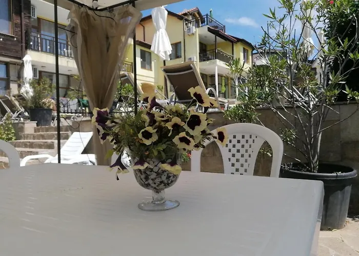 Apartament Elinor Budjaka