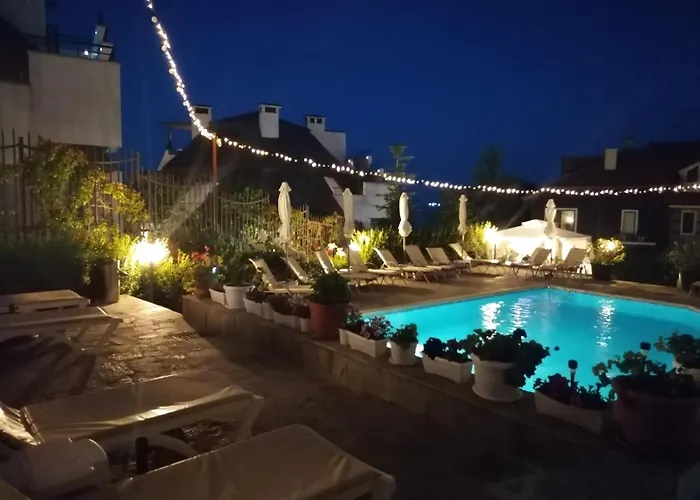 Elinor Budjaka Apartament *