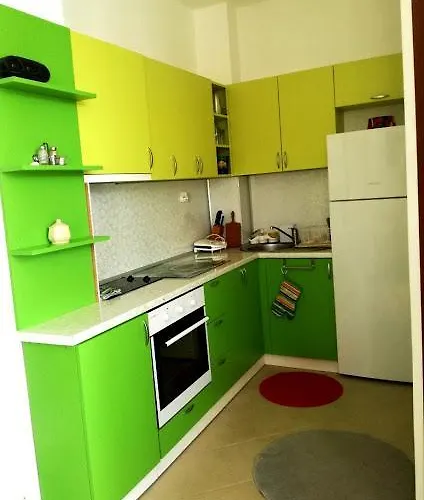 Apartament Elinor Budjaka