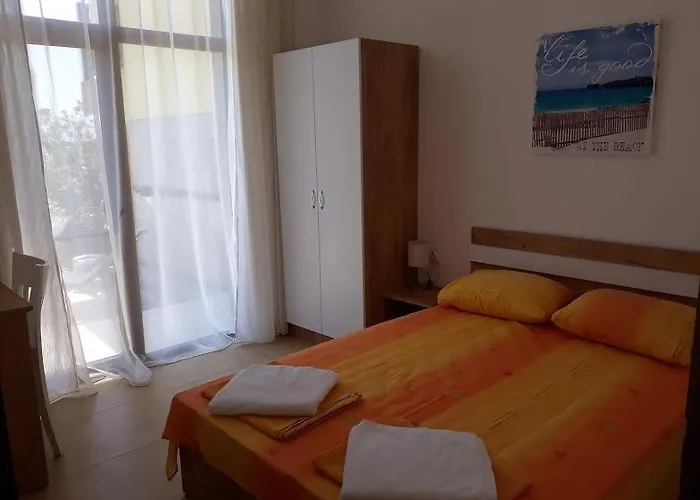 Elinor Budjaka * Sozopol